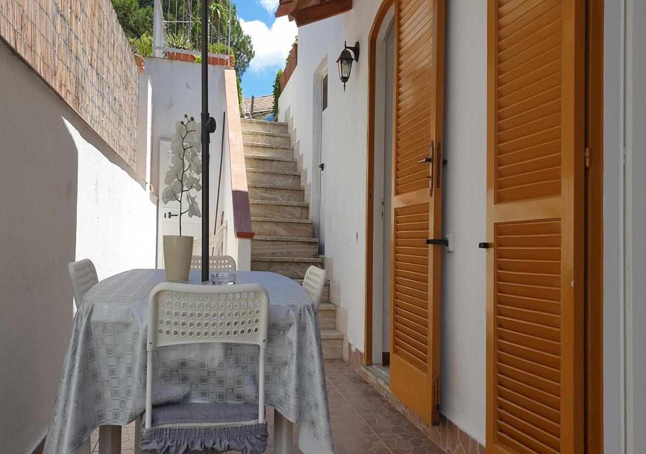 Holiday Apartments Lacco Ameno  Esterno foto