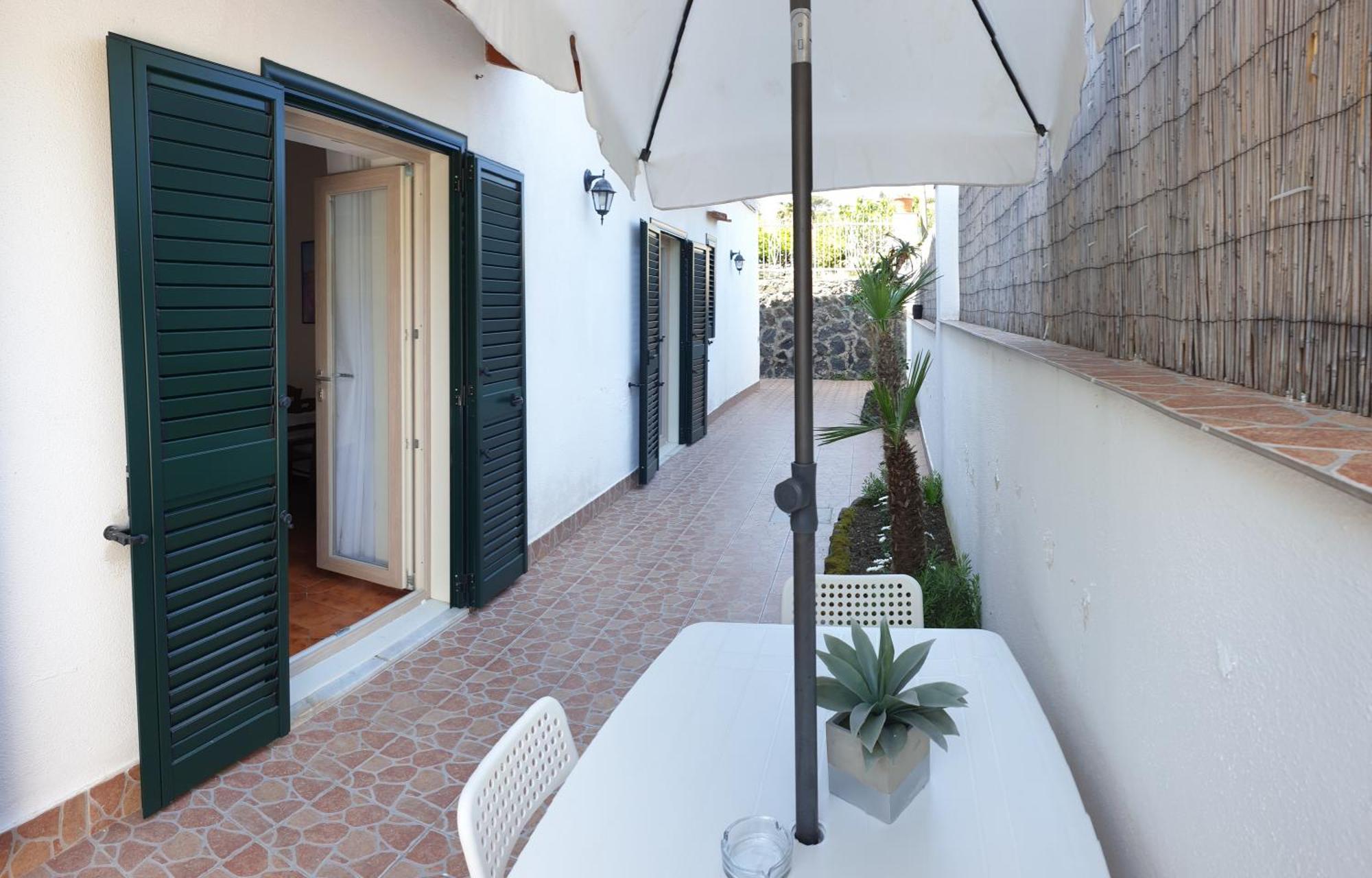 Holiday Apartments Lacco Ameno  Esterno foto