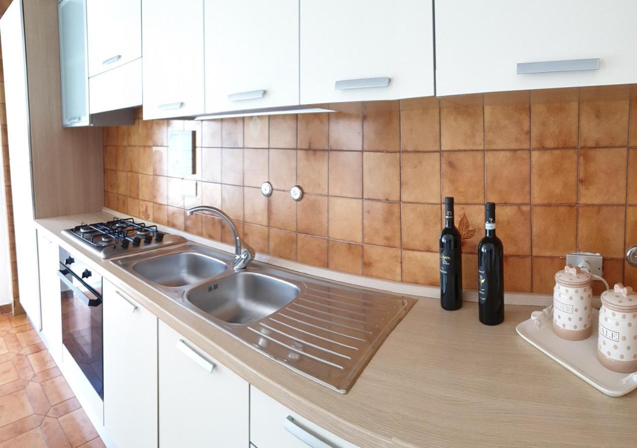 Holiday Apartments Lacco Ameno  Esterno foto