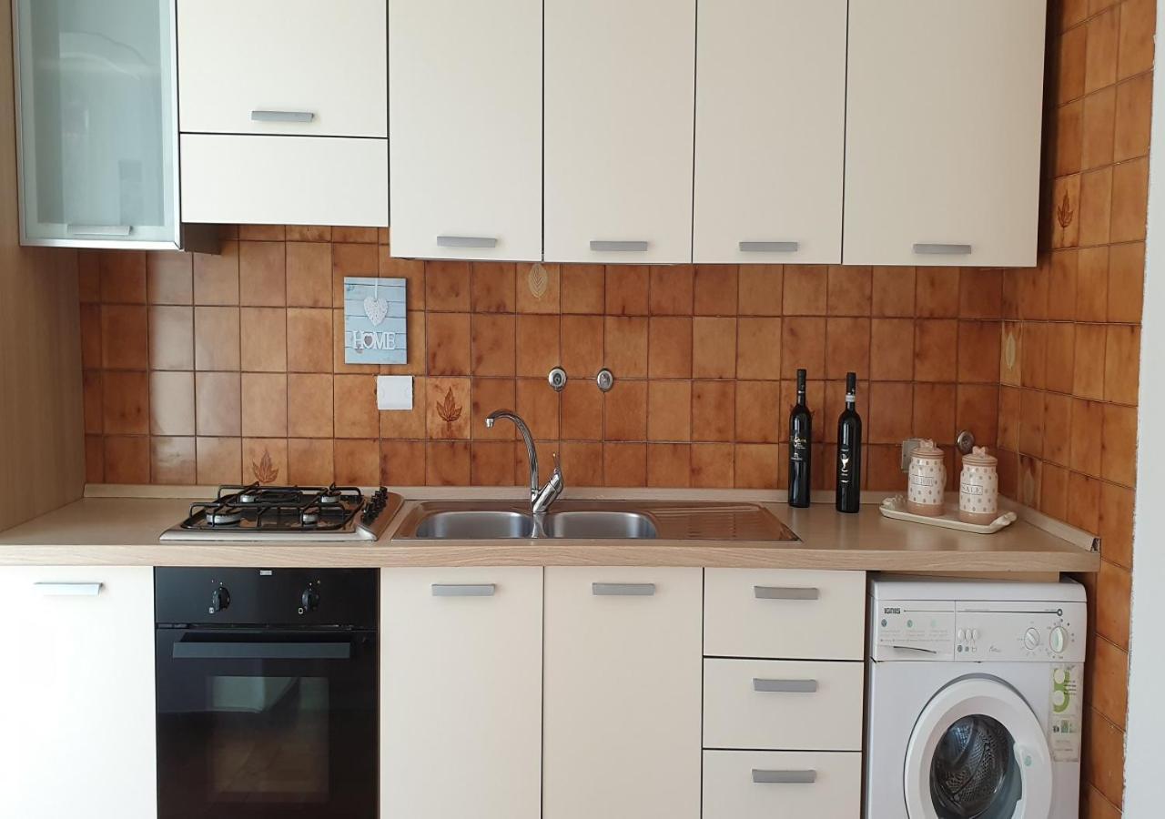 Holiday Apartments Lacco Ameno  Esterno foto